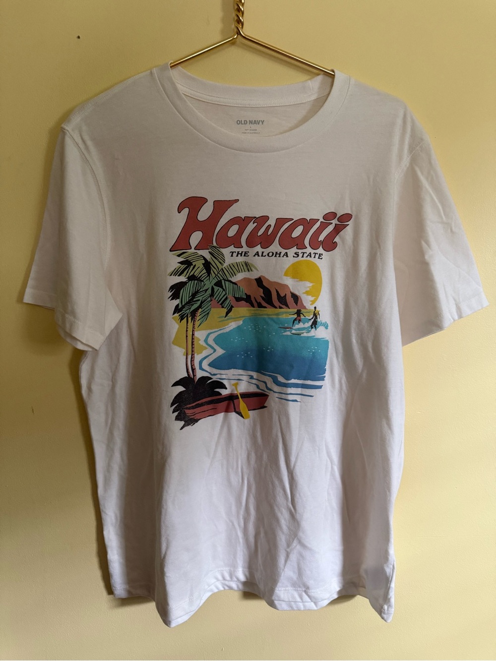 Old Navy Men’s Hawaii Graphic Tee